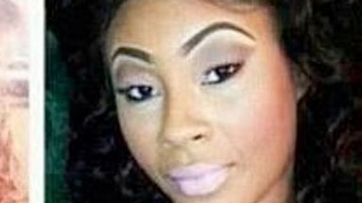 daca iubita ta poarta prea mult machiaj iata cum ar putea arata in realitate diferenta e socanta