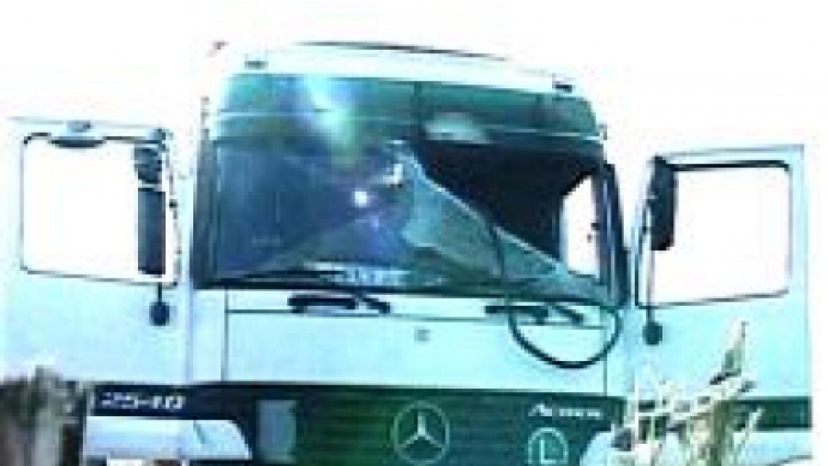 o adolescenta de 16 ani a murit strivita de bena metalica a unui autocamion incidentul a avut loc