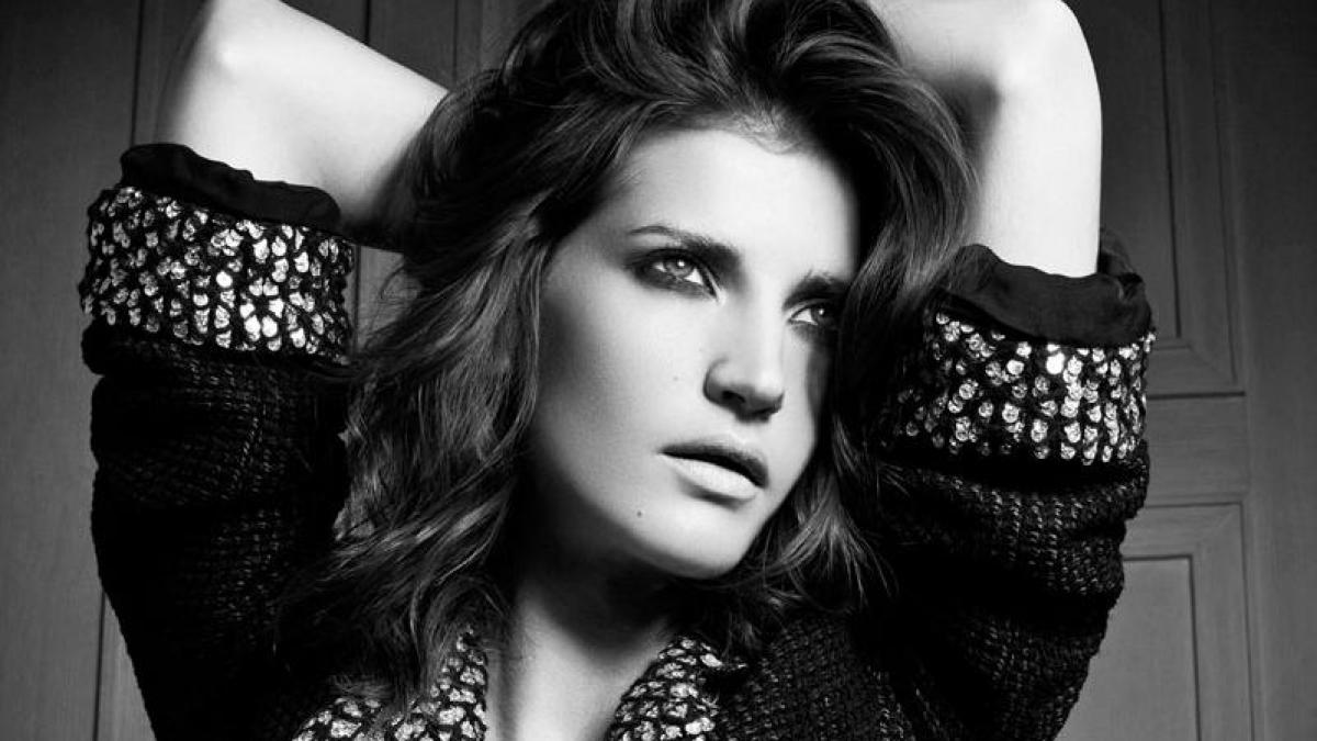 supermodelul diana dondoe vine astazi la sinteza zilei