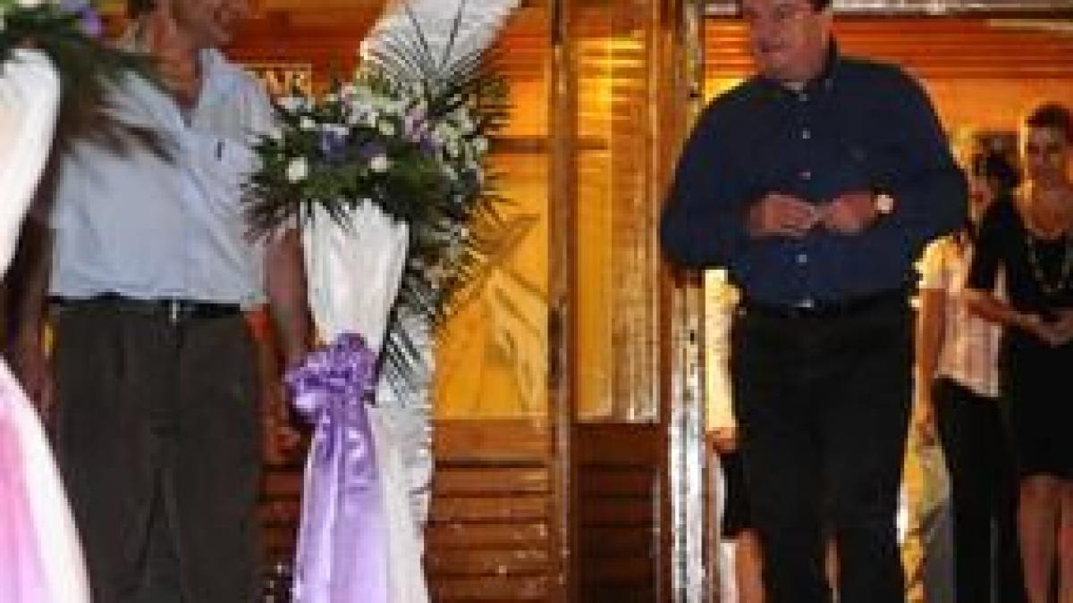 dupa ce au taiat in stanga si in dreapta s au dus sa petreaca a fost foarte relaxant a fost terapie