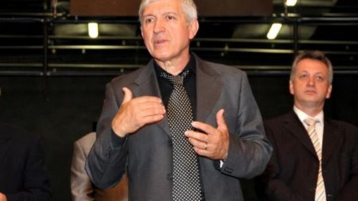 mircea diaconu sustine ca va renunta la functia de ministru al culturii daca pierde procesul cu ani