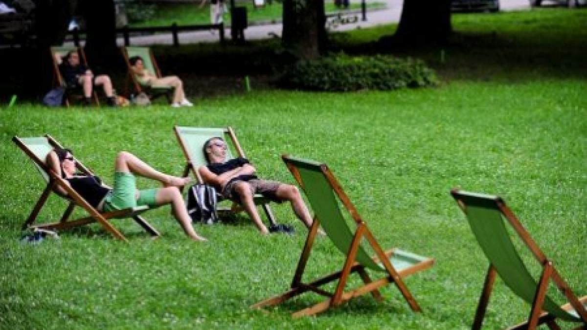 pe litoral cresc preturile de astazi cazarea masa si distractia costa cu pana la 30 mai mult