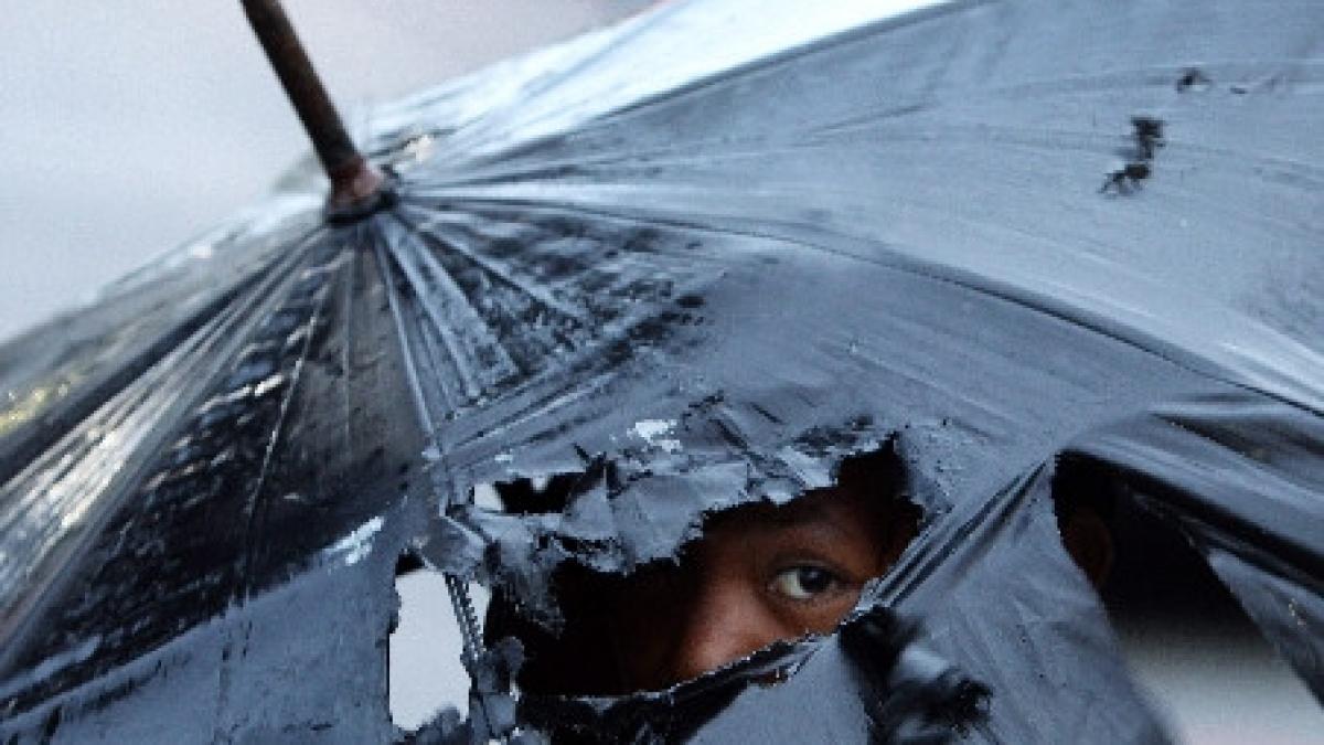 un taifun se apropie de japonia 185 de curse aeriene au fost anulate