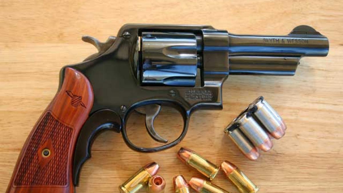 adrian nastase s a impuscat iata arma cu care a incercat sa isi ia viata