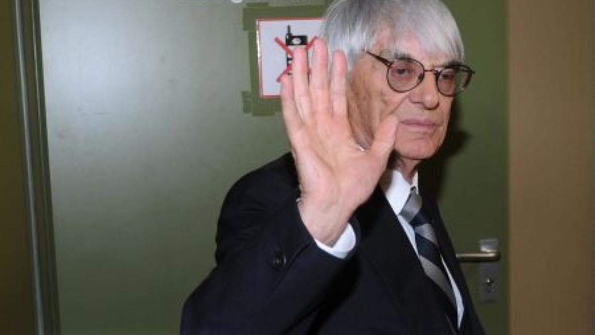 un bancher a recunoscut ca a primit mita de 44 milioane de dolari de la bernie ecclestone