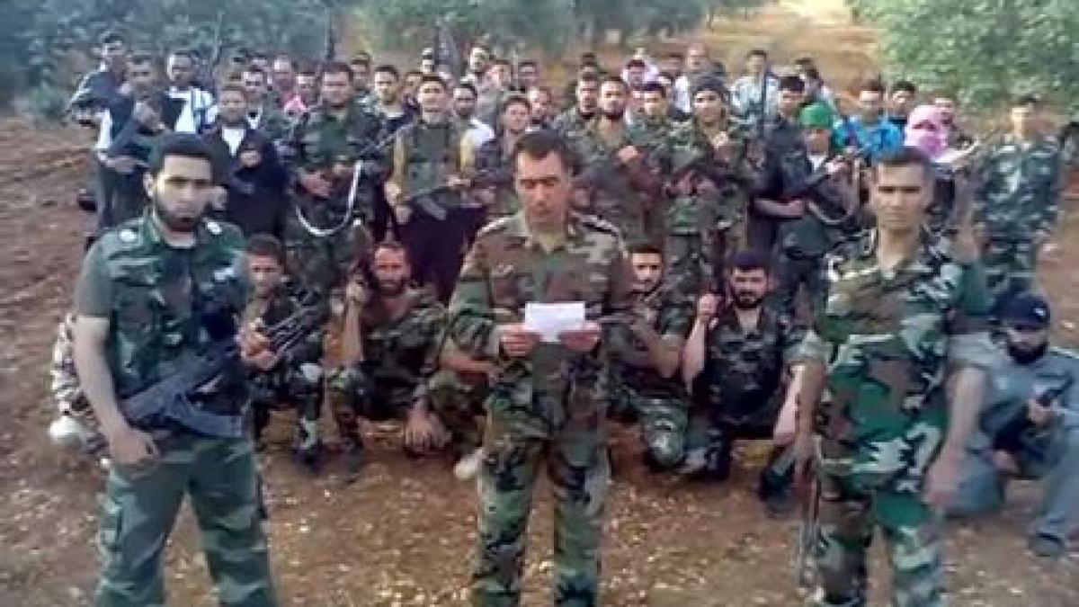 franta indeamna membrii fortelor armate siriene sa dezerteze dupa precedentul creat de pilotul de