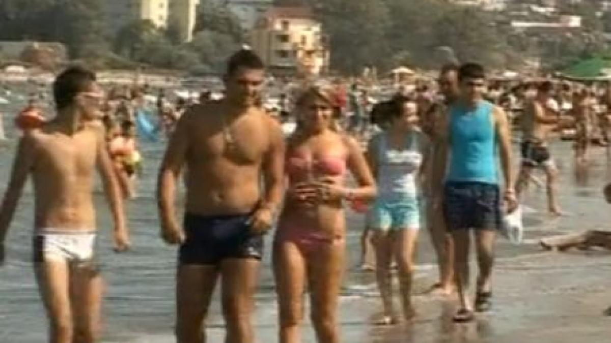 ia amenda neamule vanzatorii ambulanti de pe litoral luati pe sus de jandarmi