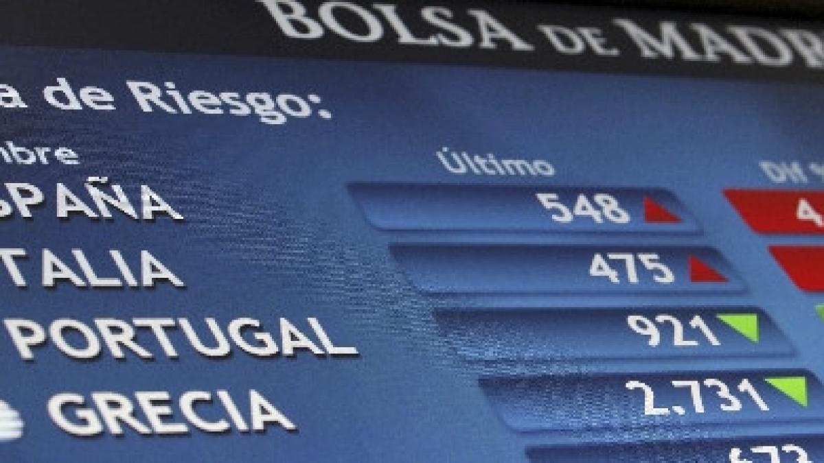 Spania ia în calcul forţarea investitorilor privaţi să accepte pierderi prin restructurare parţială a datoriilor