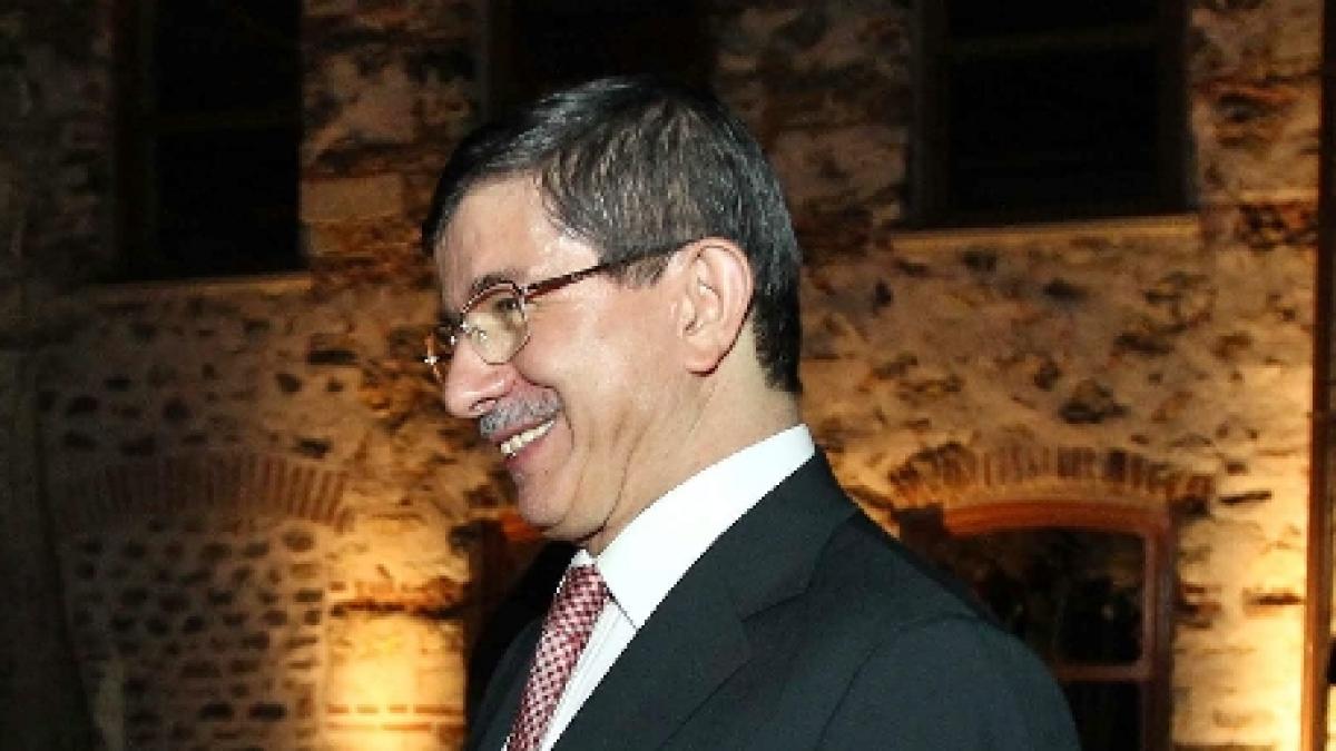 turcia sustine ca avionul militar doborat in siria se afla in spatiul aerian international