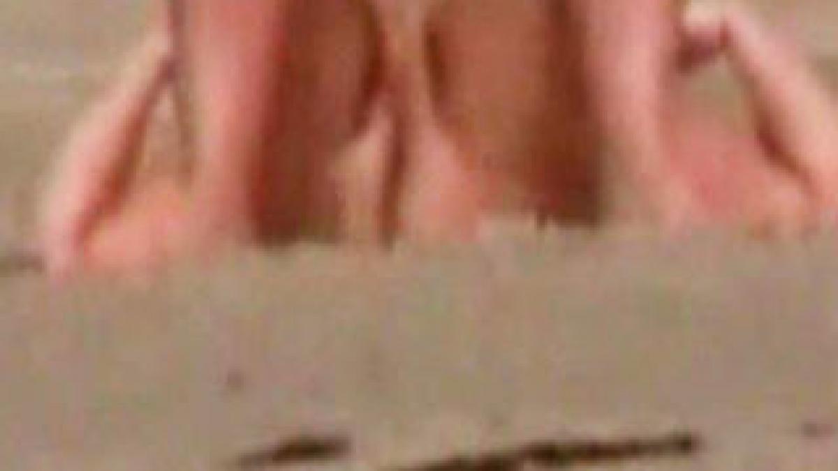 si soarele a intrat in nori cand a vazut o asa la plaja cantareata care a mers la nudisti dar a