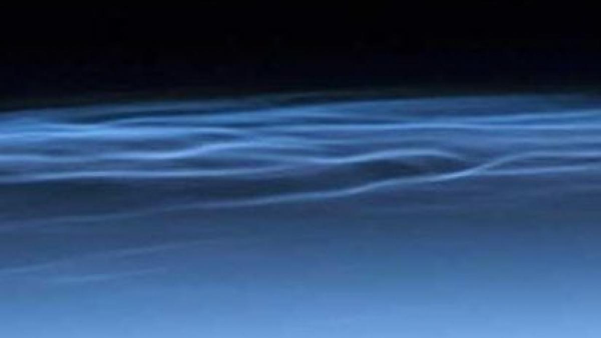 fenomenul rar care se produce la 80 de kilometri in inaltul cerului o fotografie uimitoare