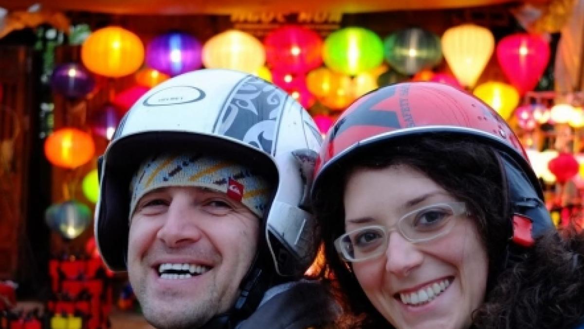 doar ei doi si o camera video luna de miere in jurul lumii calatoria ideala pe care au facut o doi