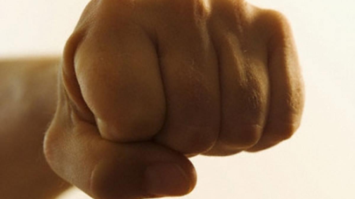 un politist de frontiera si a batut un coleg de la rutiera incidentul s a soldat cu dosare penale