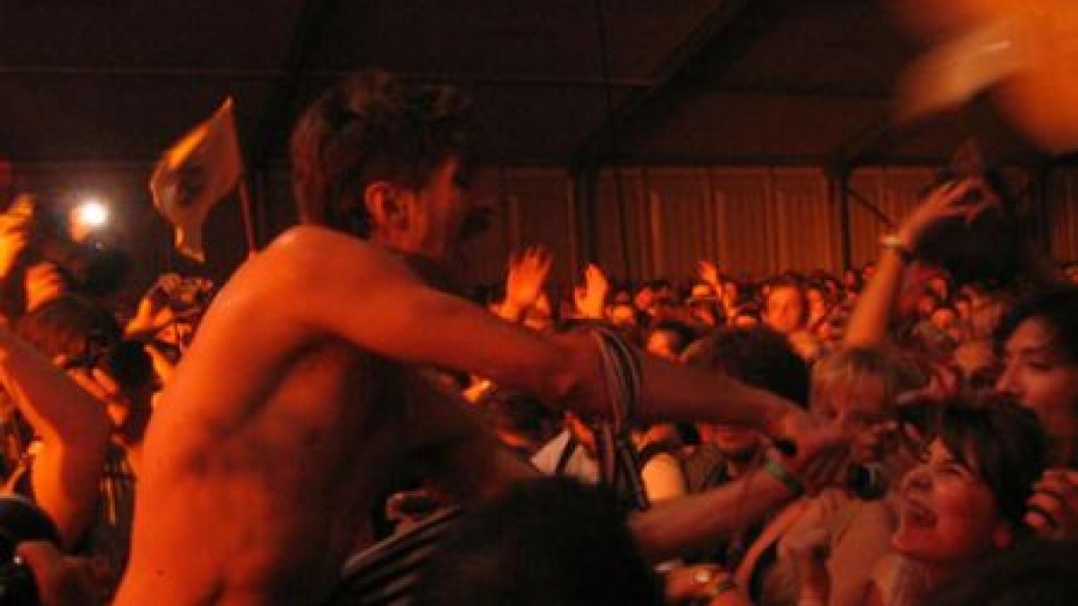 extremistii maghiari au fost ovationati de sute de tineri insula secuiasca un festival organizat pe