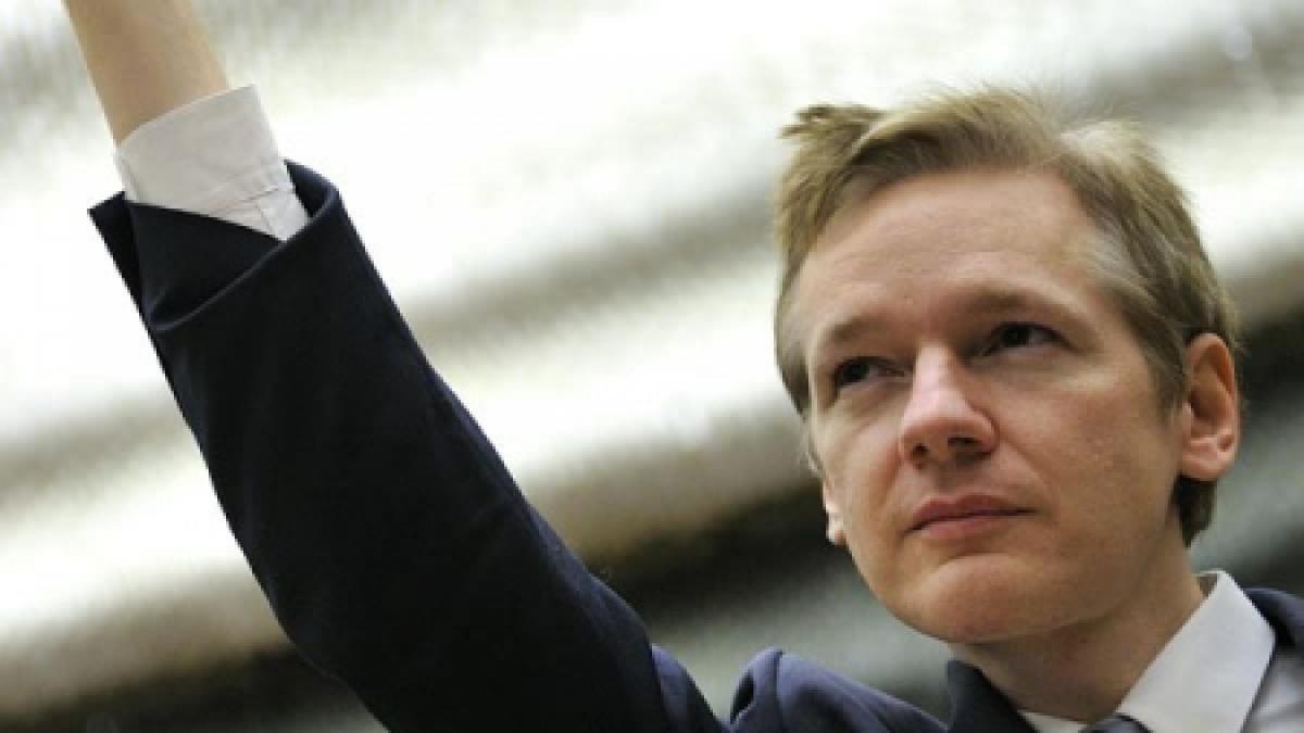 julian assange nu se va prezenta la politie pentru extradare ramane in ambasada ecuadorului din