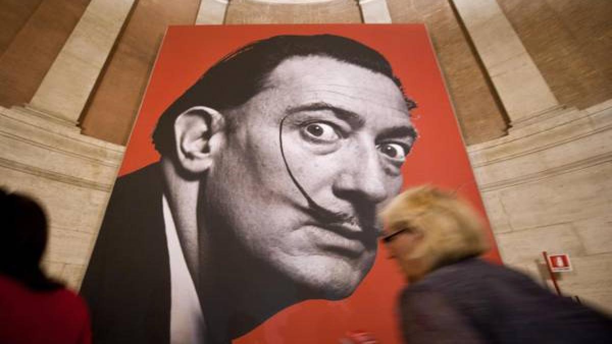 o acuarela de salvador dali furata in luna iunie a fost returnata prin posta