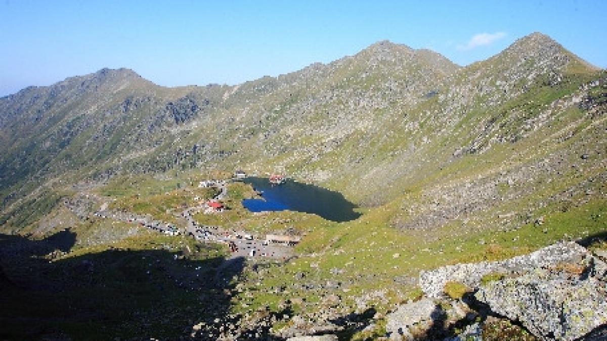 o turista din ungaria a cazut intr o prapastie din muntii fagaras