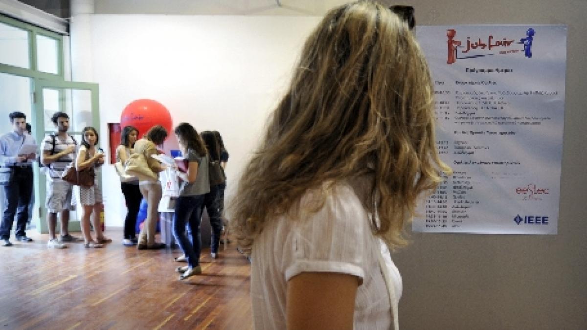 income magazine zece companii care fac angajari