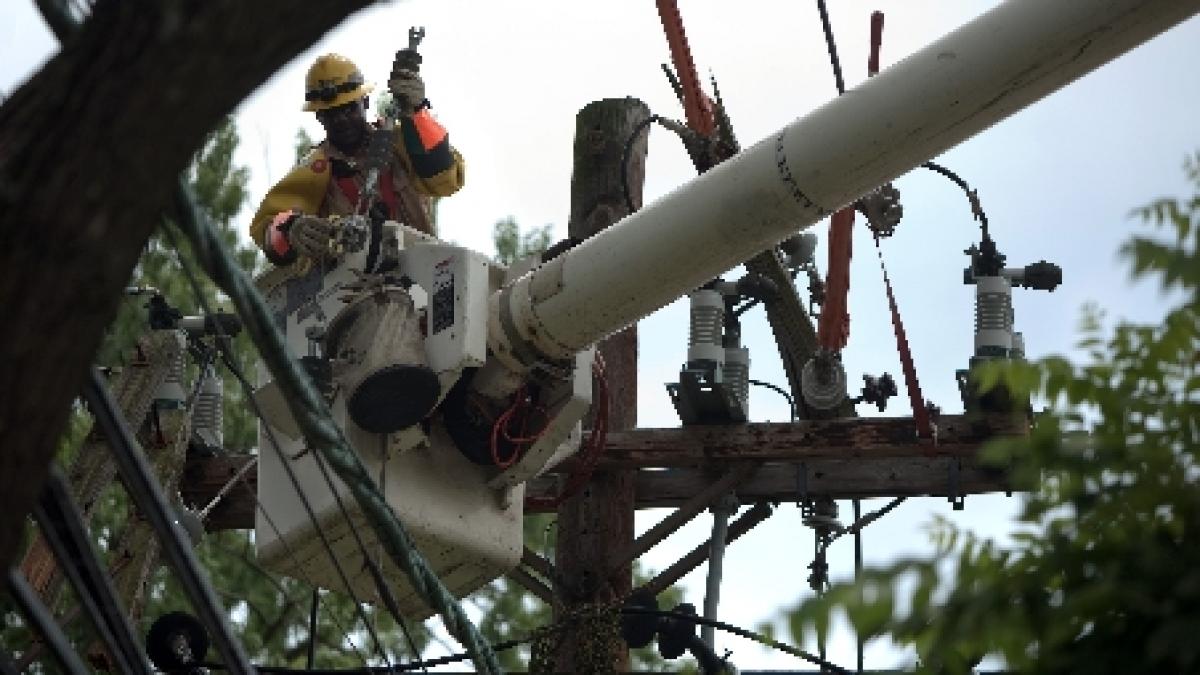 patru milioane de americani au ramas pe intuneric arsita a fost urmata de furtuni