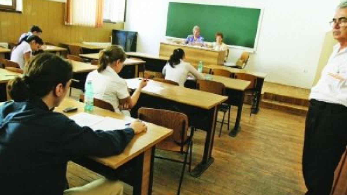 un elev nevazator din sibiu eliminat din examen la bac dupa ce a incercat sa copieze