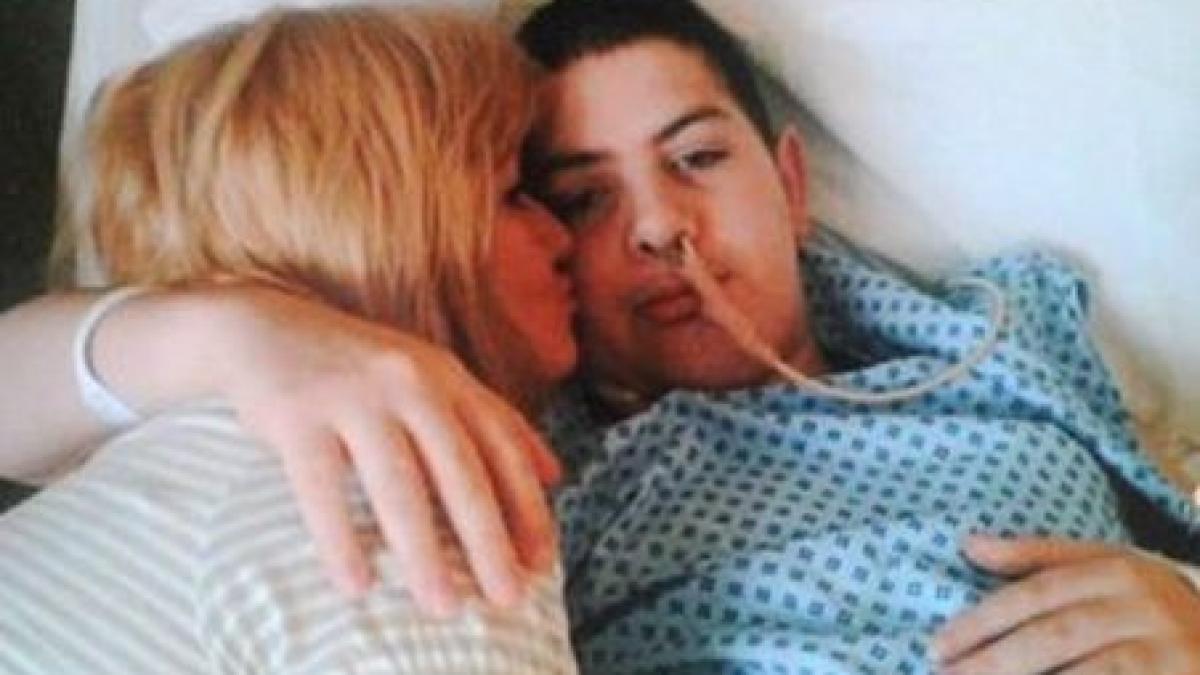 a murit de sete pe patul de spital inainte de a si da ultima suflare un britanic a sunat la 911