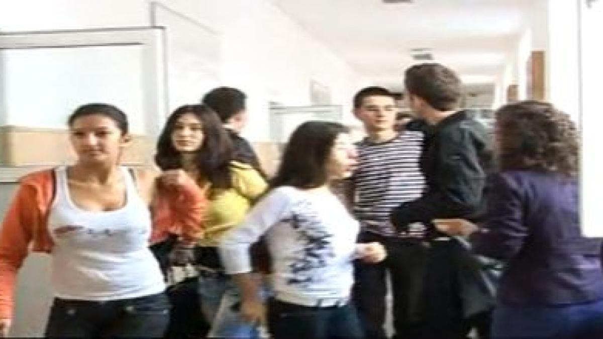 adolescentii sunt convinsi ca perioada comunista a fost cool