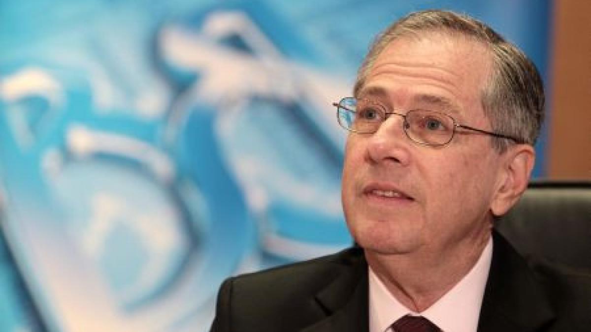 ambasadorul sua sunt profund ingrijorat de amenintarea independentei institutiilor democratice