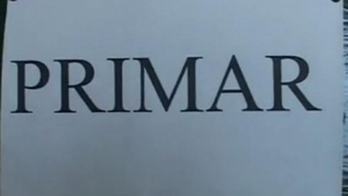 a pus lacatul pe primarie si a plecat in vacanta vezi ce edil a facut isprava