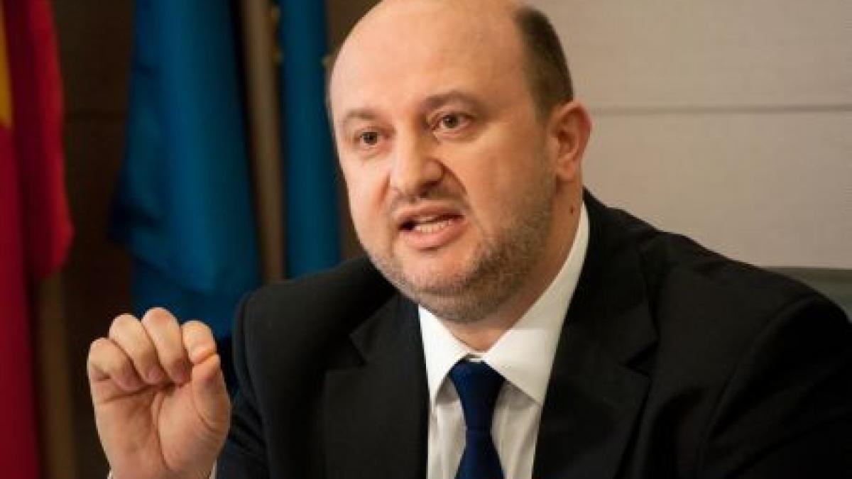 audit la economie fosta conducere nu si a indeplinit angajamentele existand un risc de suspendare a