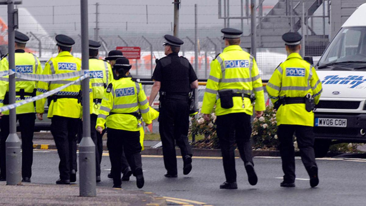 londra sase presupusi teroristi au fost arestati