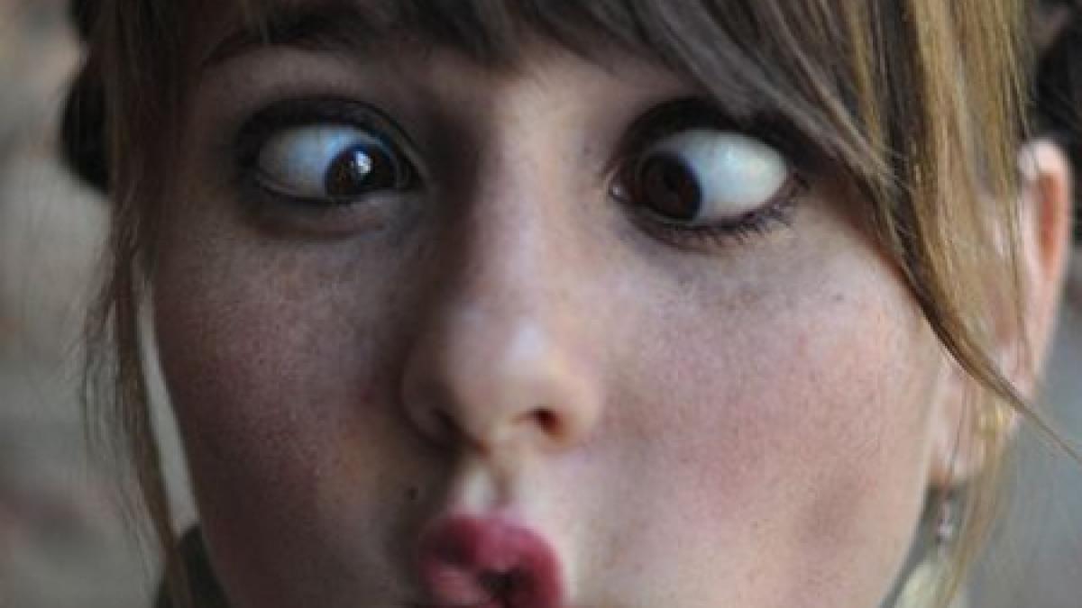 luceafarul a coborat pe pamant si a facut sex cu aleasa inimii lui catalina i a daruit un copil din