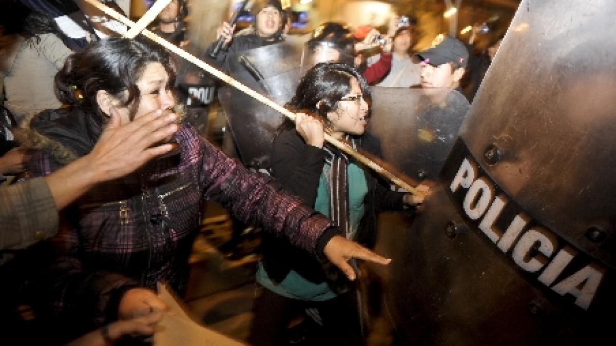 starea de urgenta decretata in peru nu opreste manifestatiile impotriva unui proiect minier american