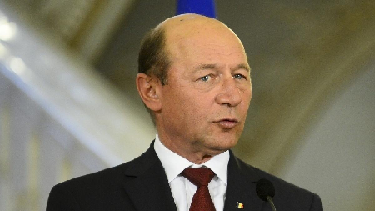 traian basescu este in plina campanie eu am obligatia sa apar acest mandat