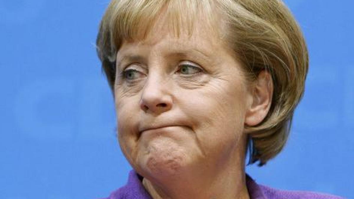 Angela Merkel says suspension of Traian Băsescu "unacceptable"