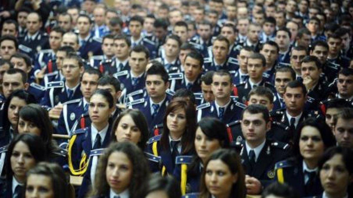 disciplina da rezultate 98 5 dintre absolventii de colegii militare au promovat examenul de