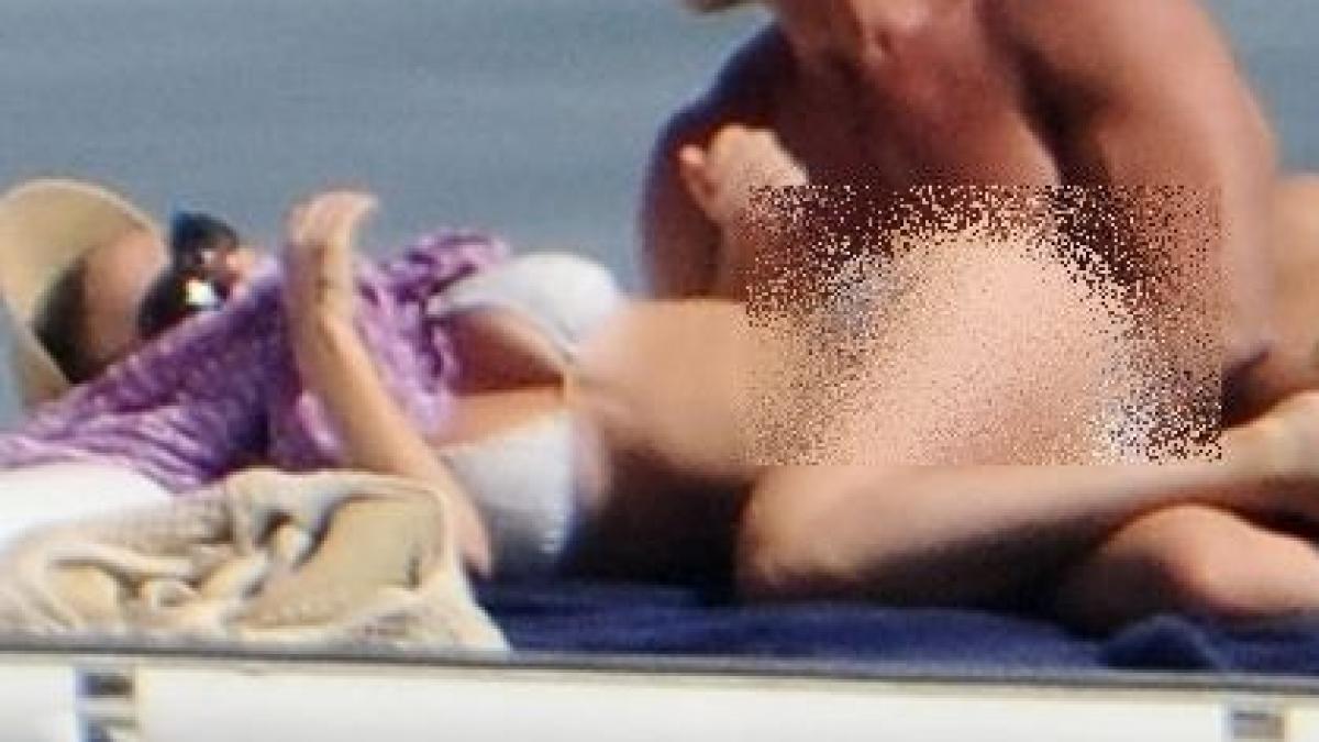 actrita cu pofte fierbinti pe iahtul iubirii noroc ca statea pe langa ea un domn misterios care a