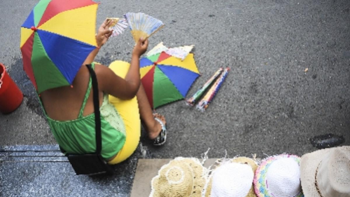 in ultimele 24 de ore in fiecare minut 230 de romani au solicitat ambulanta din cauza caldurii