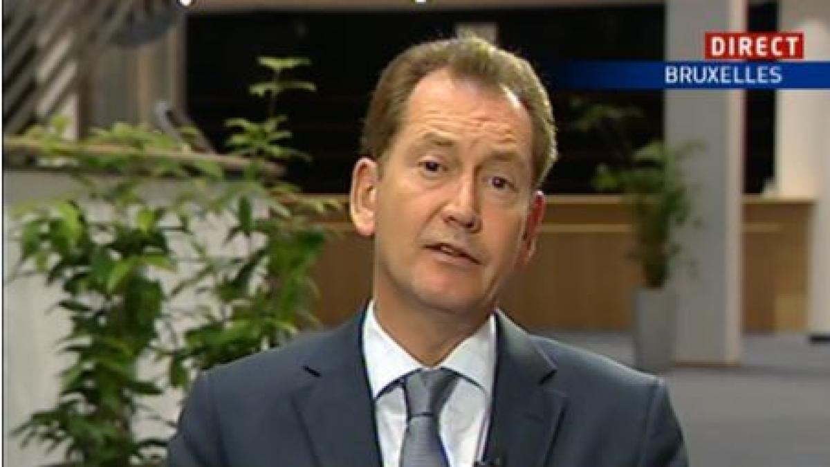 graham watson sunt surprins ca basescu le spune romanilor sa nu mearga la vot