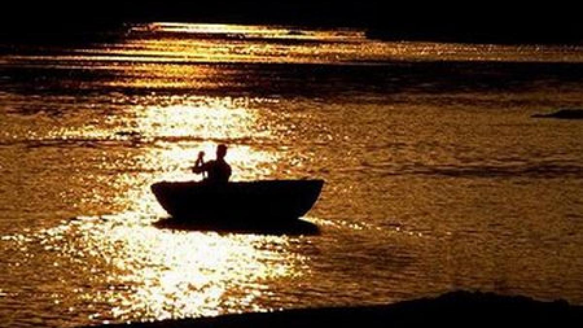 a vaslit de la londra la tulcea un italian face turul europei cu barca