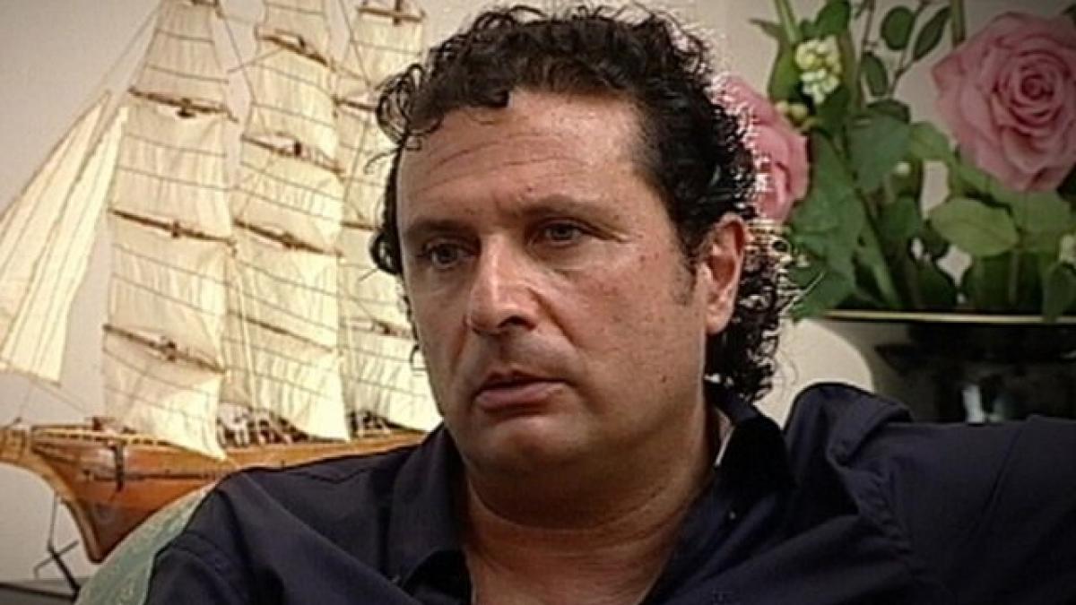 capitanul de pe costa concordia isi cere scuze pentru naufragiu imi pare rau am fost distras