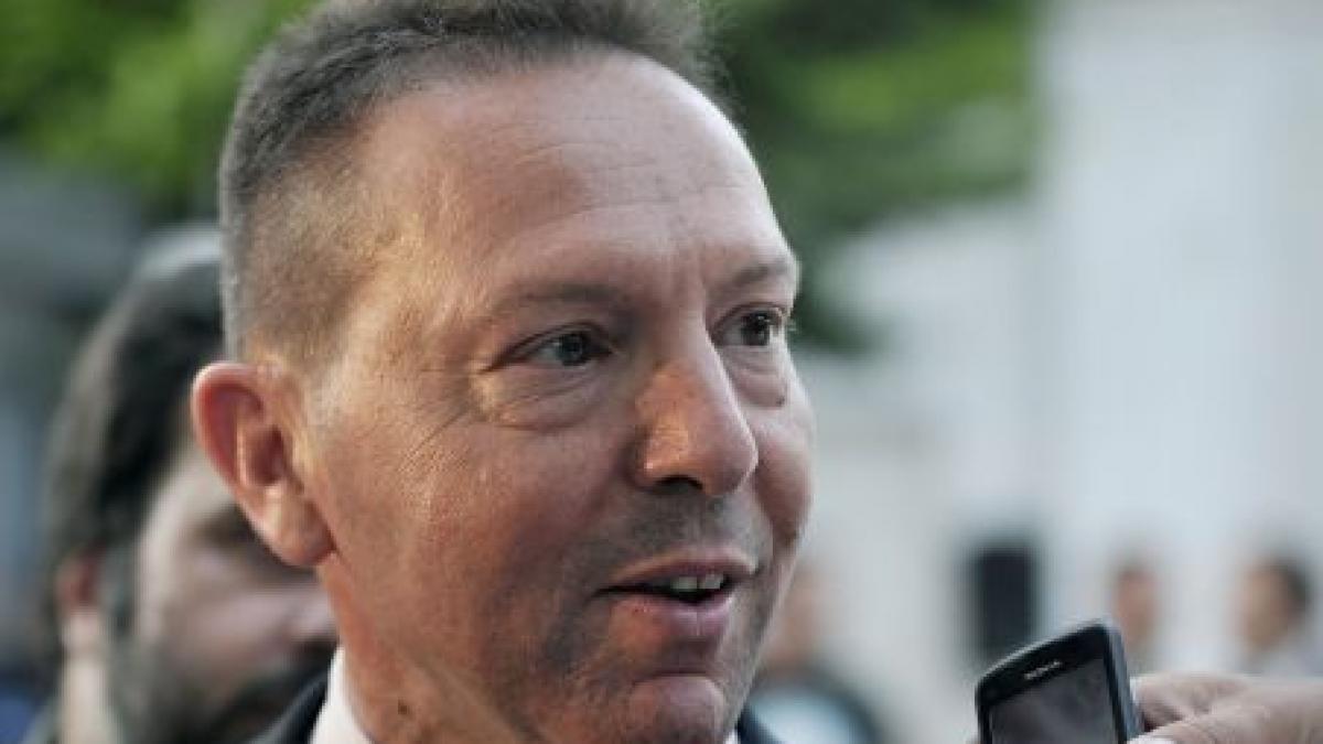 guvernul elen s a angajat sa renegocieze planul de austeritate convenit cu ue si fmi