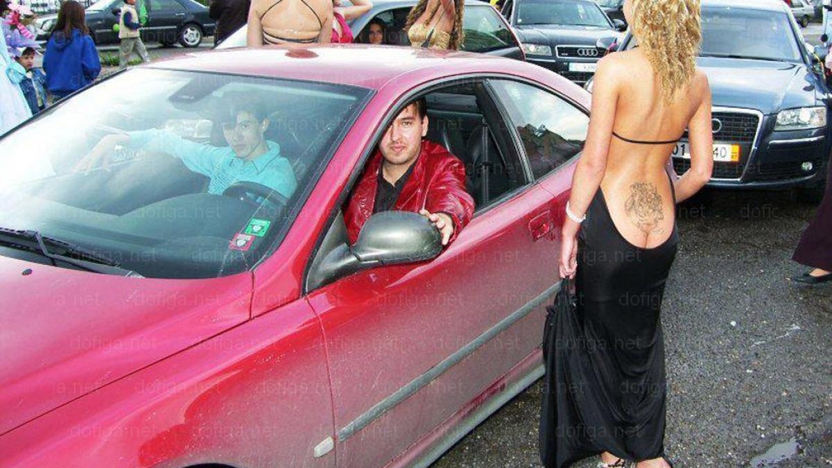 sa fie si acesta unul din motivele pentru care nu au luat bac ul ce tinute au purtat elevii la