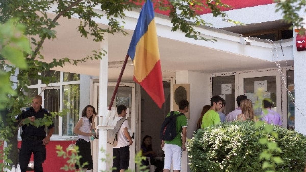 galati cea mai mare medie de admitere in liceu a fost 10 si cea mai mica a fost 3 78
