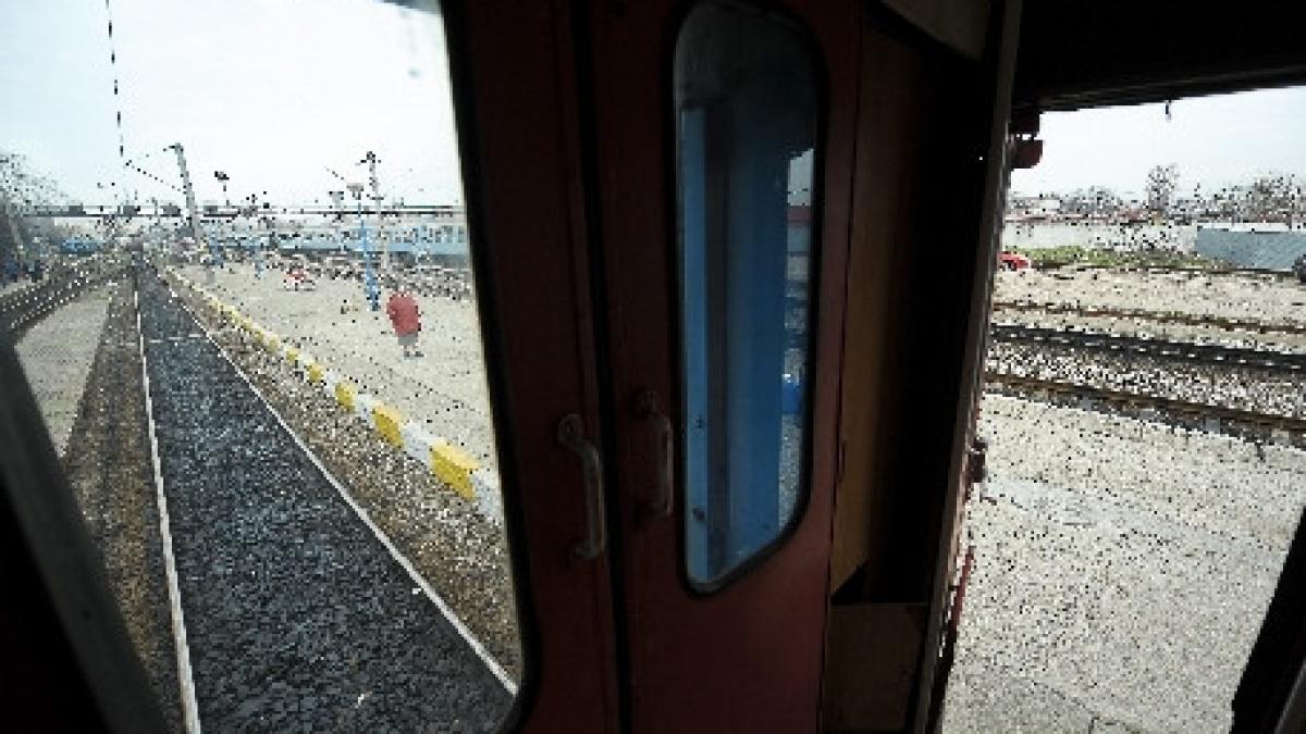 suceava cinci trenuri sunt oprite in garile din judet din cauza unei furtuni care a afectat