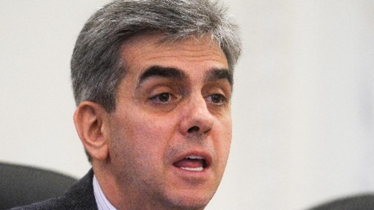 usl ii atentionam pe cei din ppe sa asculte macar doua parti politice din romania nu numai pdl