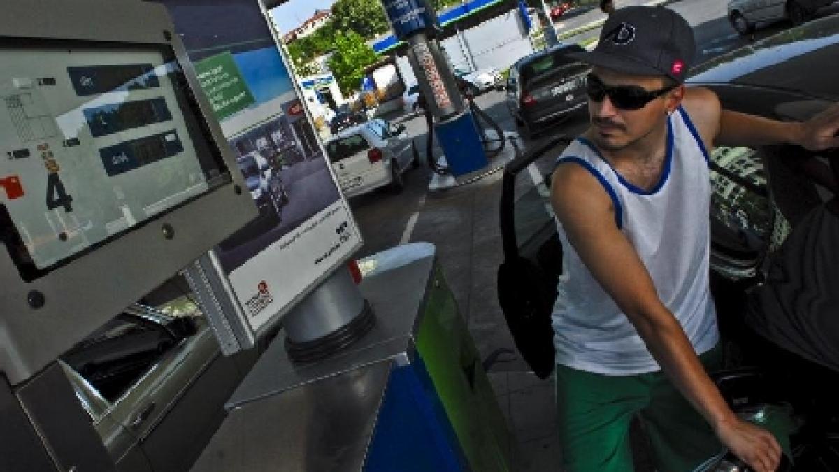 benzina si motorina s au scumpit din nou cu cat s a majorat pretul carburantilor
