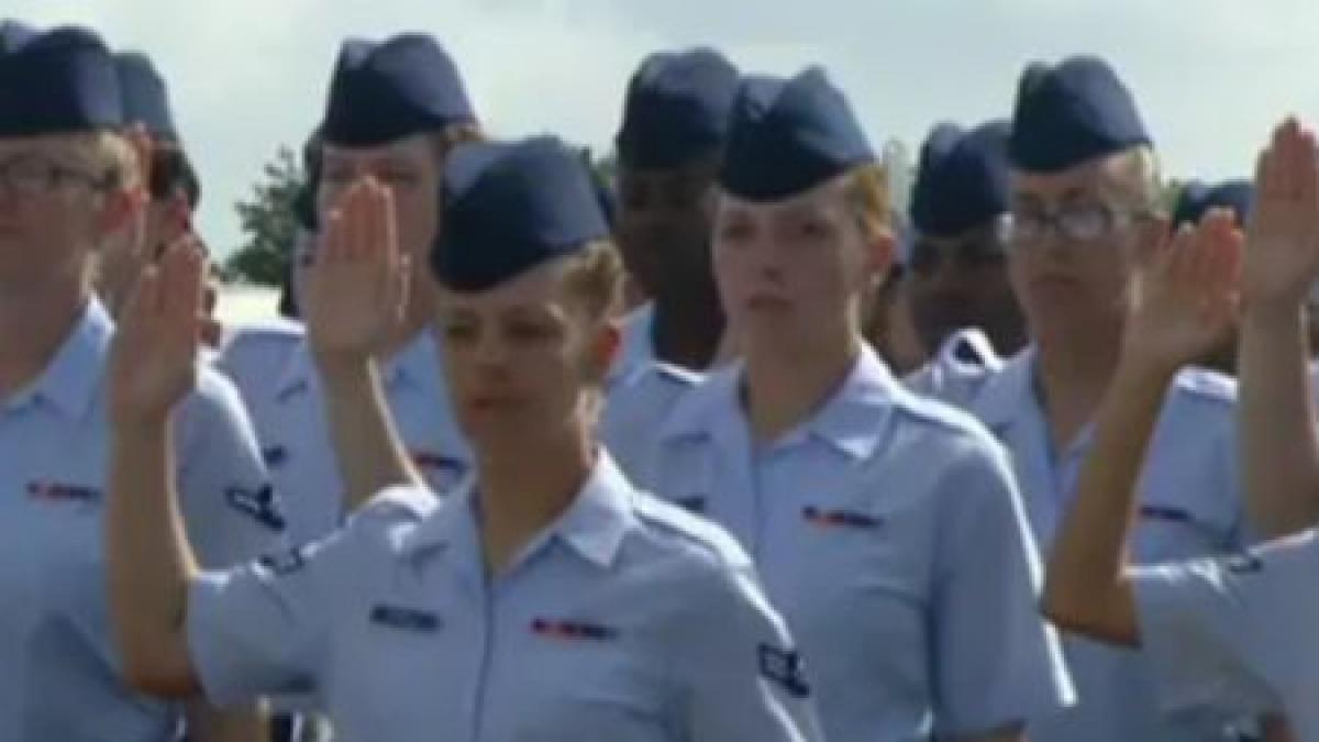 scandalul care a zguduit armata sua zeci de femei sustin ca au fost violate in interiorul bazelor