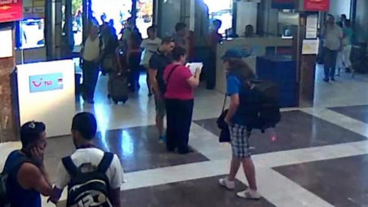 aeroportul de la burgas a fost redeschis joi seara dupa 24 de ore de la atentatul terorist