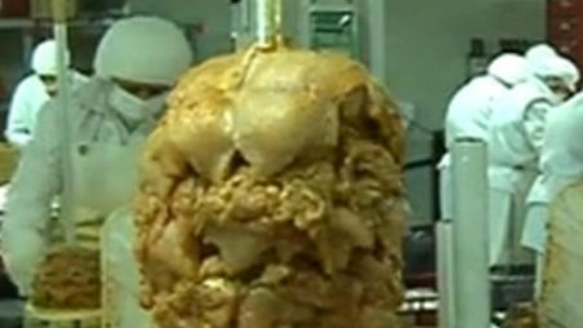 ia shaorma neamule romanii mananca in medie 230 000 de shaorme pe zi