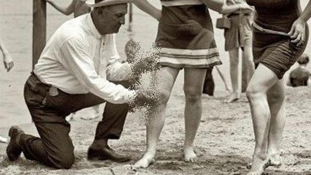 ce treaba avea acest politician cu fustele femeilor astazi ar fi arestat pentru hartuire